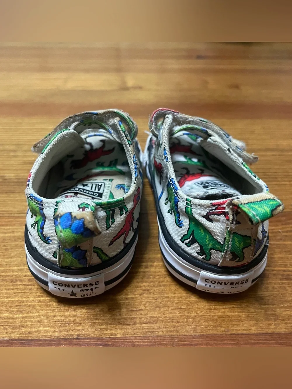 Converse Toddler Velcro Sneakers with Multicolor Dinosaur Print Size 6